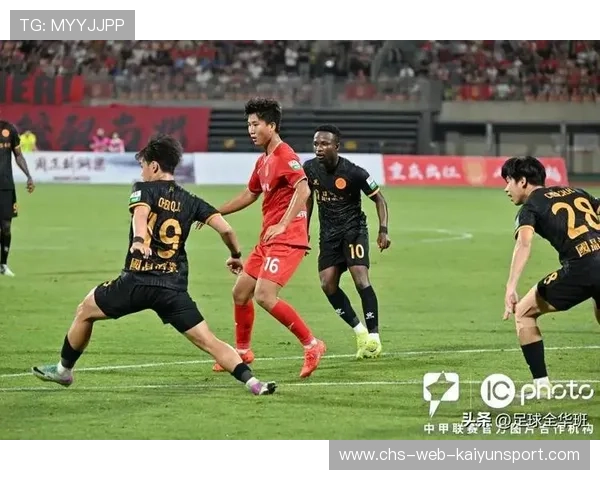 广州队主帅怒罚球员:训练强度爆表