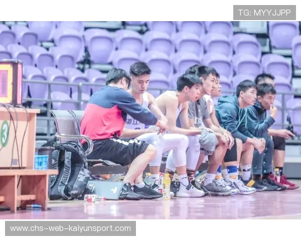 篮球运动员比赛后去吃烧烤，味蕾与热血的完美碰撞